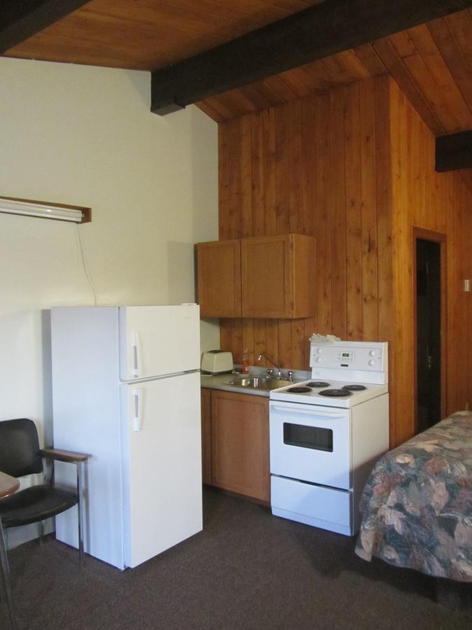 Pembina River Inn Entwistle Esterno foto