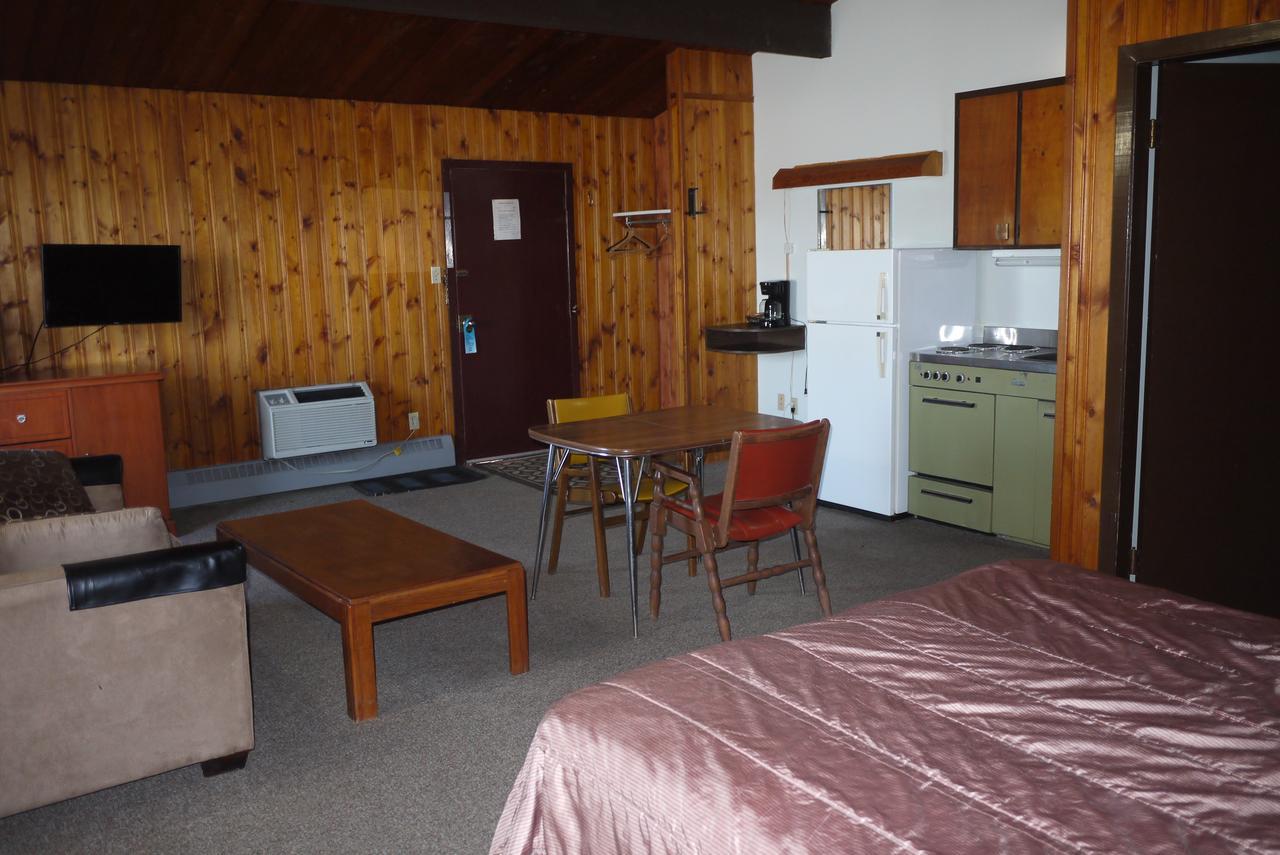Pembina River Inn Entwistle Esterno foto
