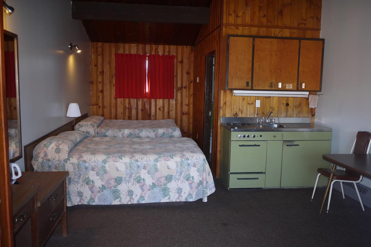 Pembina River Inn Entwistle Esterno foto